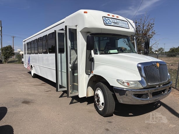 2013 INTERNATIONAL 3200