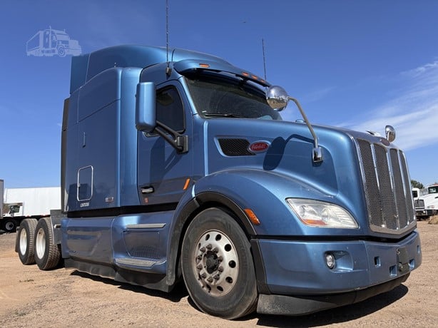 2020 PETERBILT 579